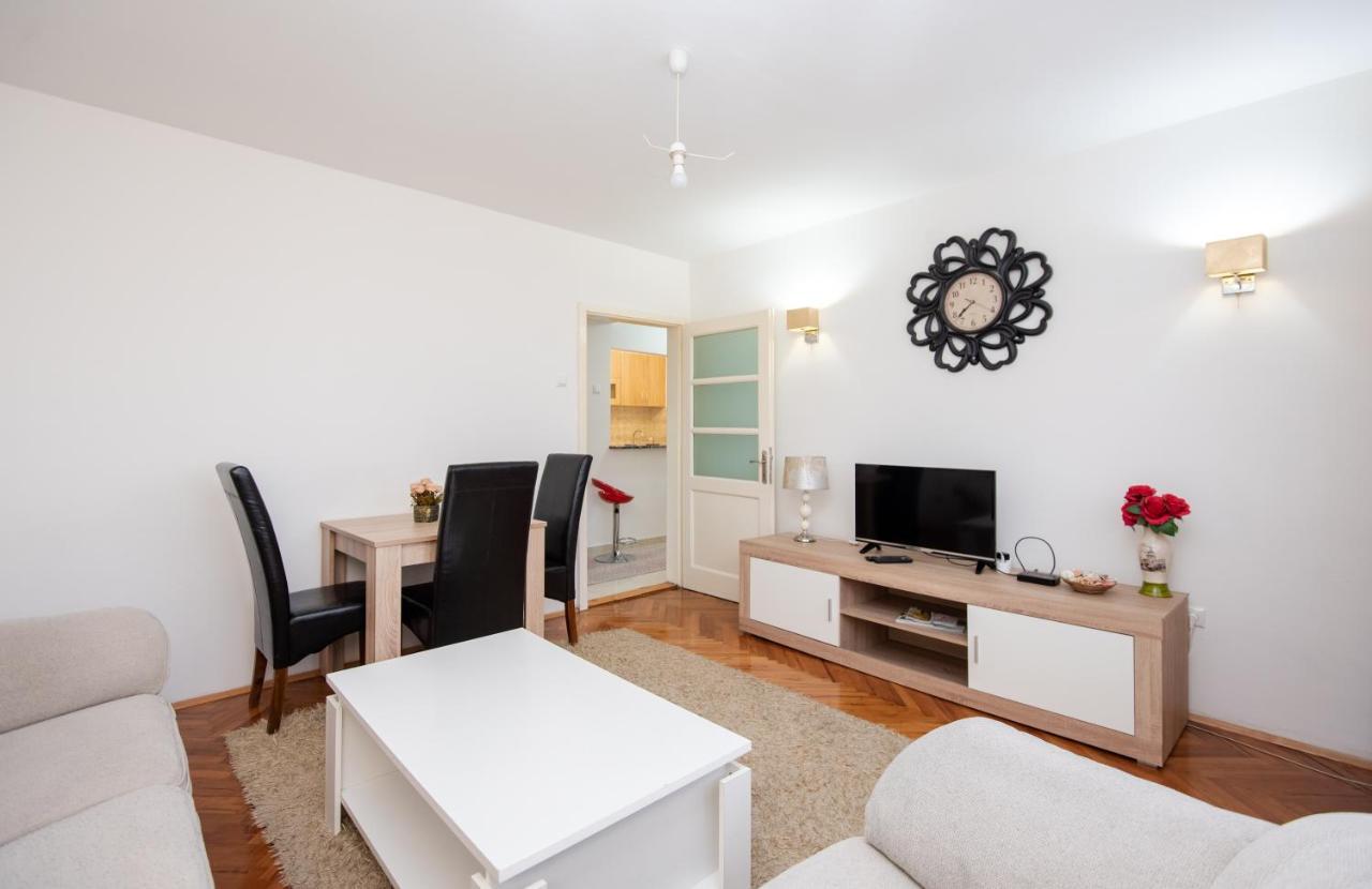 Lubina Apartments SJJ Buitenkant foto